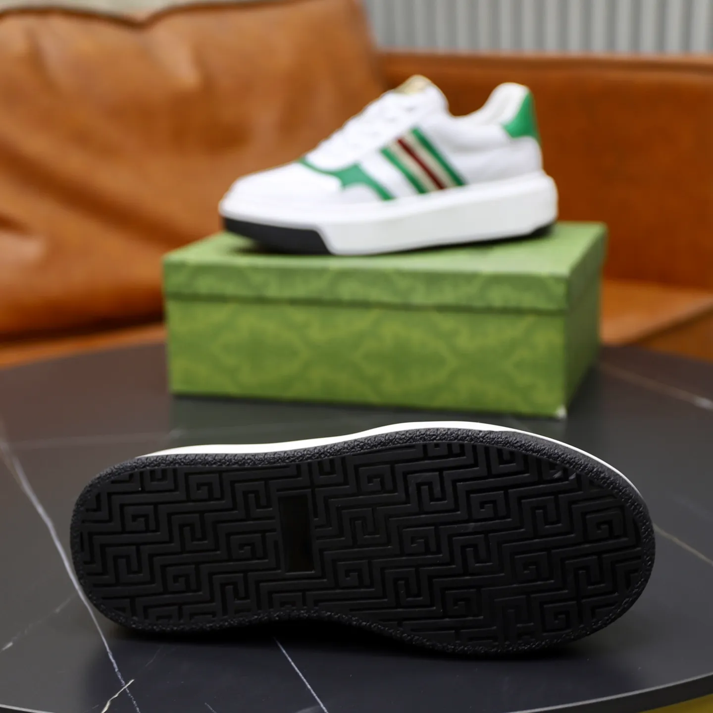 Ex-factory price: 462💰🙅‍♂️🙅‍♂️🙅‍♂️ Brand: GUCCI Standard code: 38-44 (45 customized) Grade: Same as the official website Material: Original cowhide material stitching Comfortable sheepskin lining Lightweight and wear-resistant sports outsole Style category: Men's fashionable casual shoes Running sneakers Distinguished luxury brand elements Top luxury Color: actual picture color